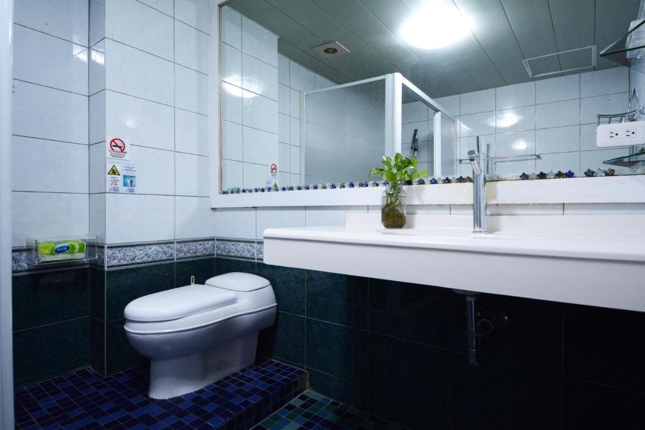 Apartamento Ariyoshi Ya Tainan Exterior foto